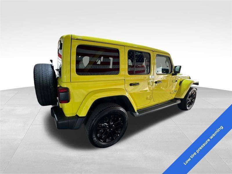 Used 2023 Jeep Wrangler Unlimited Sahara w/ Cold Weather Group AWD/4WD image 5