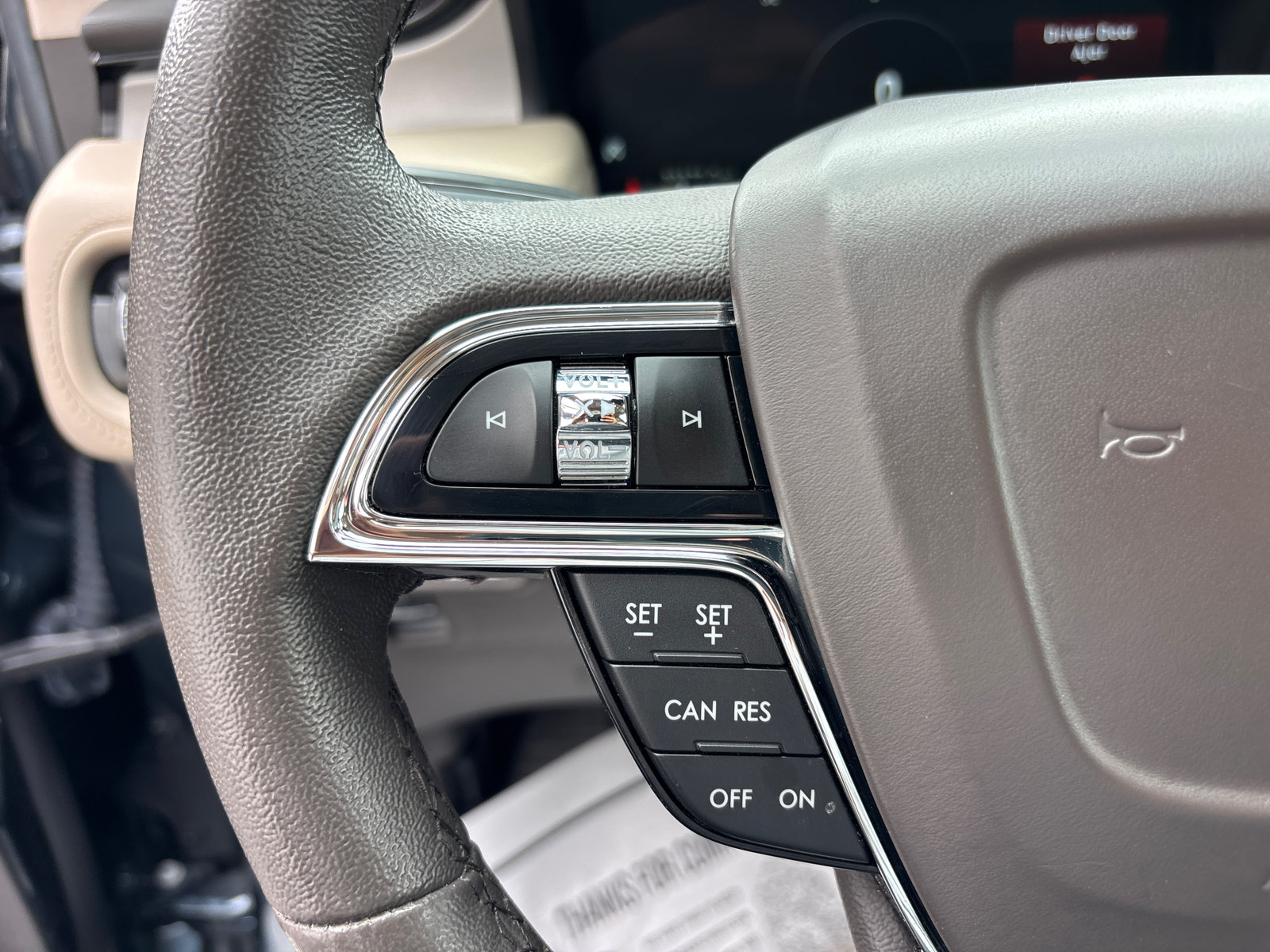 Certified 2023 Lincoln Nautilus AWD w/ Premium Package image 17