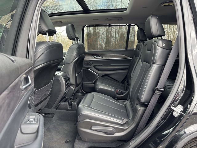 Used 2022 Jeep Grand Cherokee L Limited w/ Luxury Tech Group II image 26