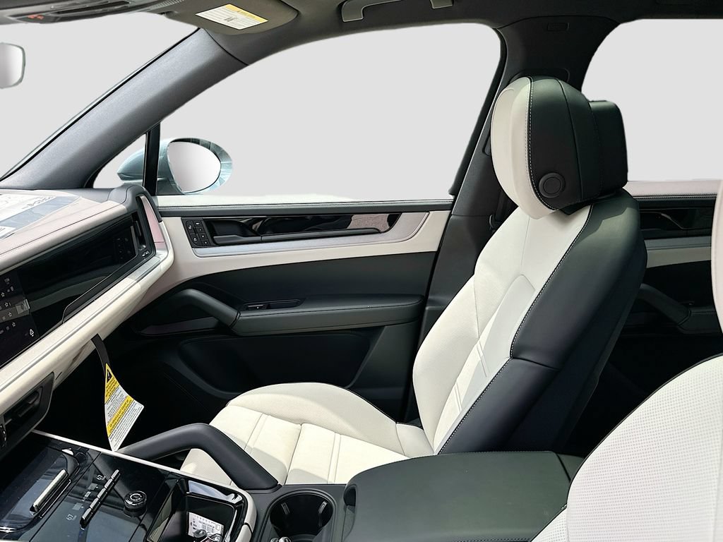 New 2026 Porsche Cayenne AWD/4WD image 26