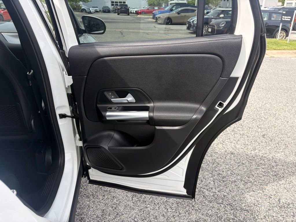 Used 2021 Mercedes-Benz GLA 250 4MATIC image 21