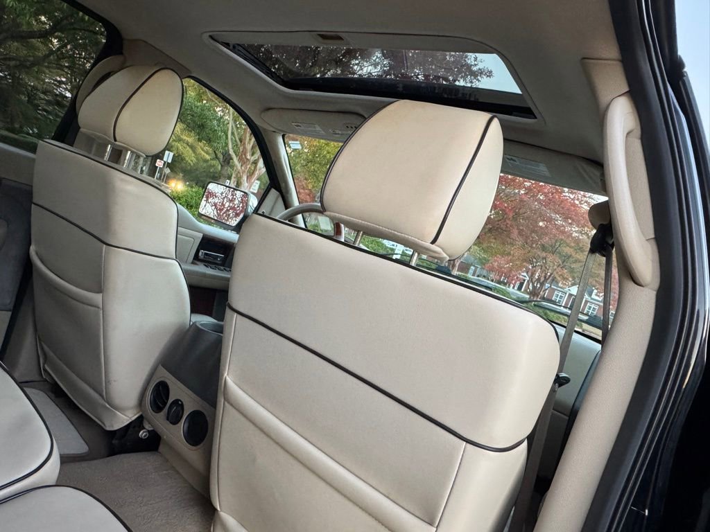 Used 2006 Lincoln Mark LT 4x4 image 20