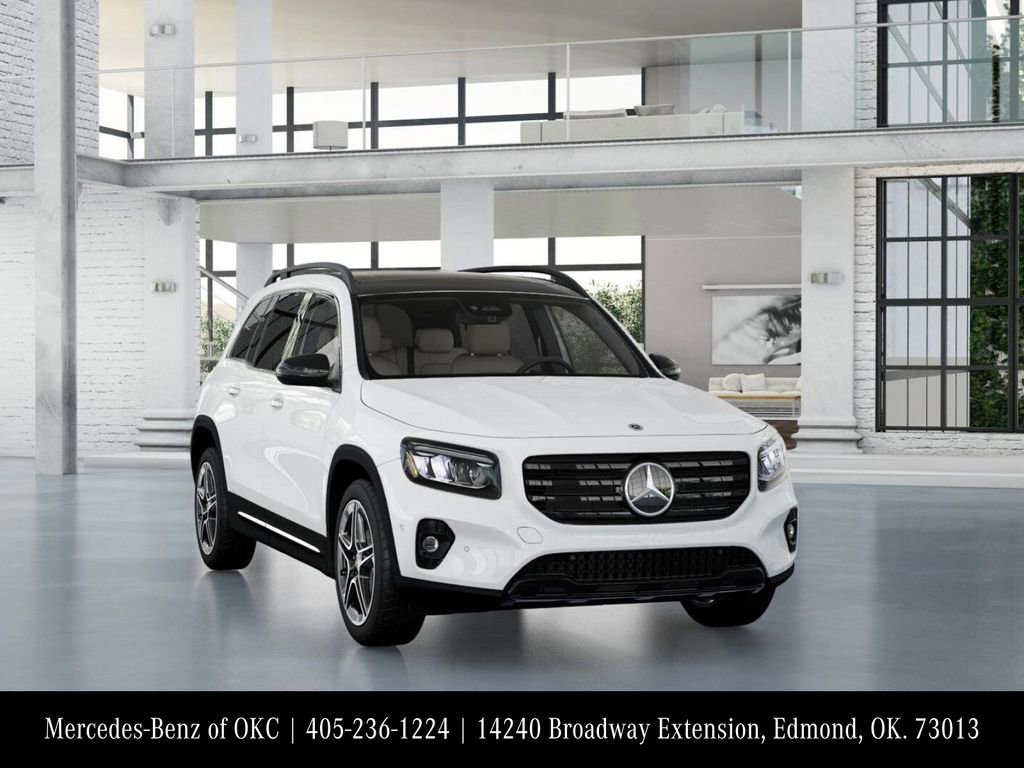 Used 2026 Mercedes-Benz GLB 250 4MATIC image 9