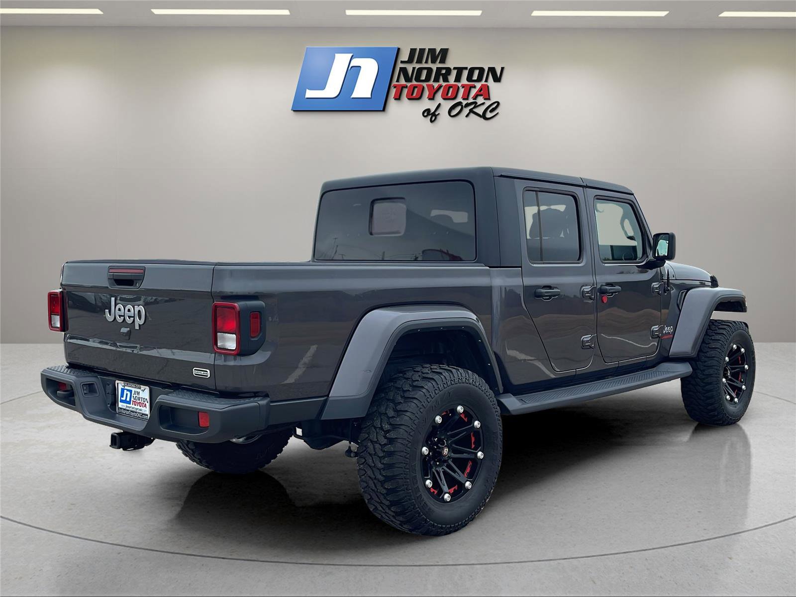 Used 2021 Jeep Gladiator Overland w/ Popular Equipment Package image 5
