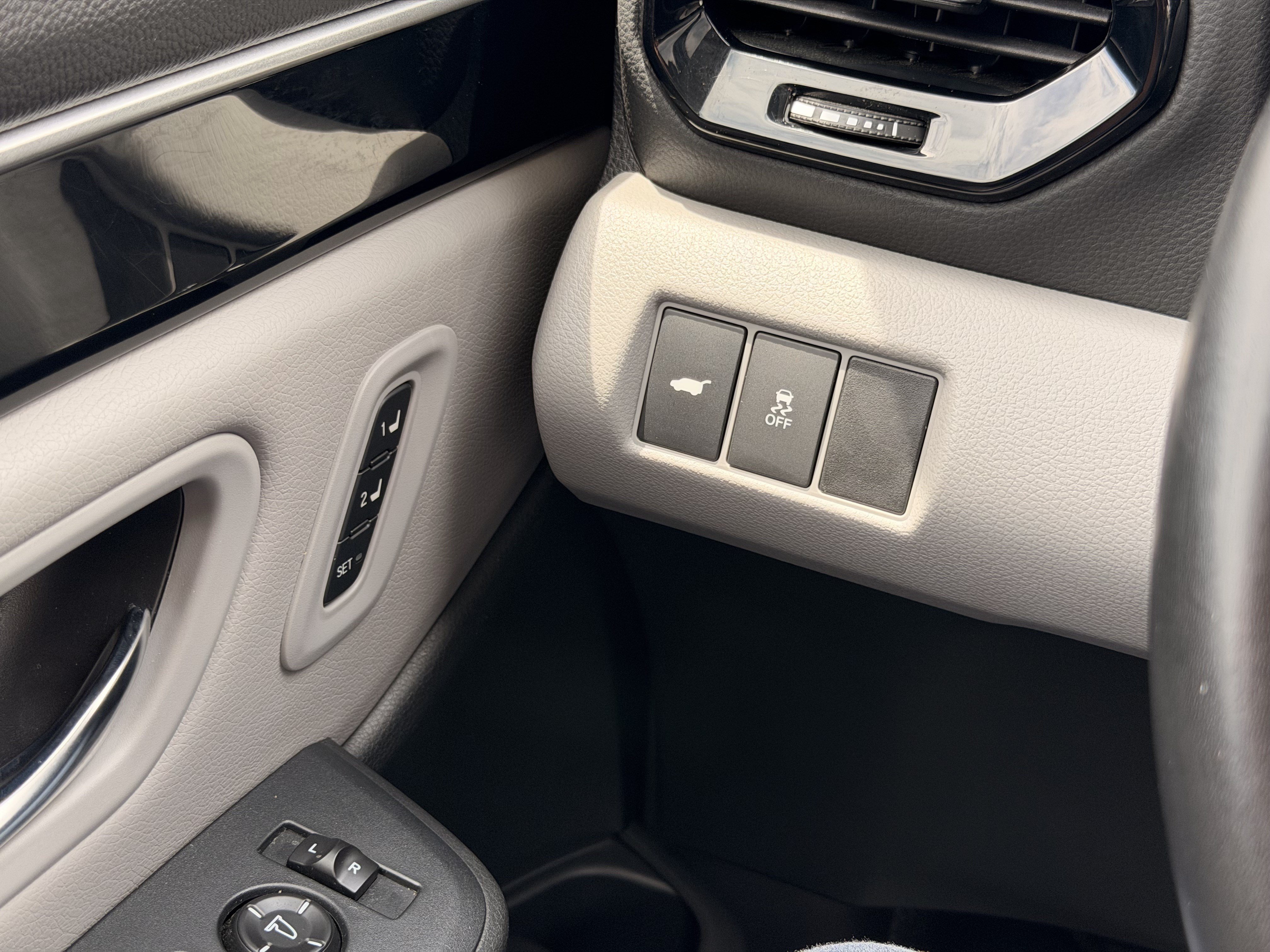 Certified 2023 Honda Pilot Touring image 22
