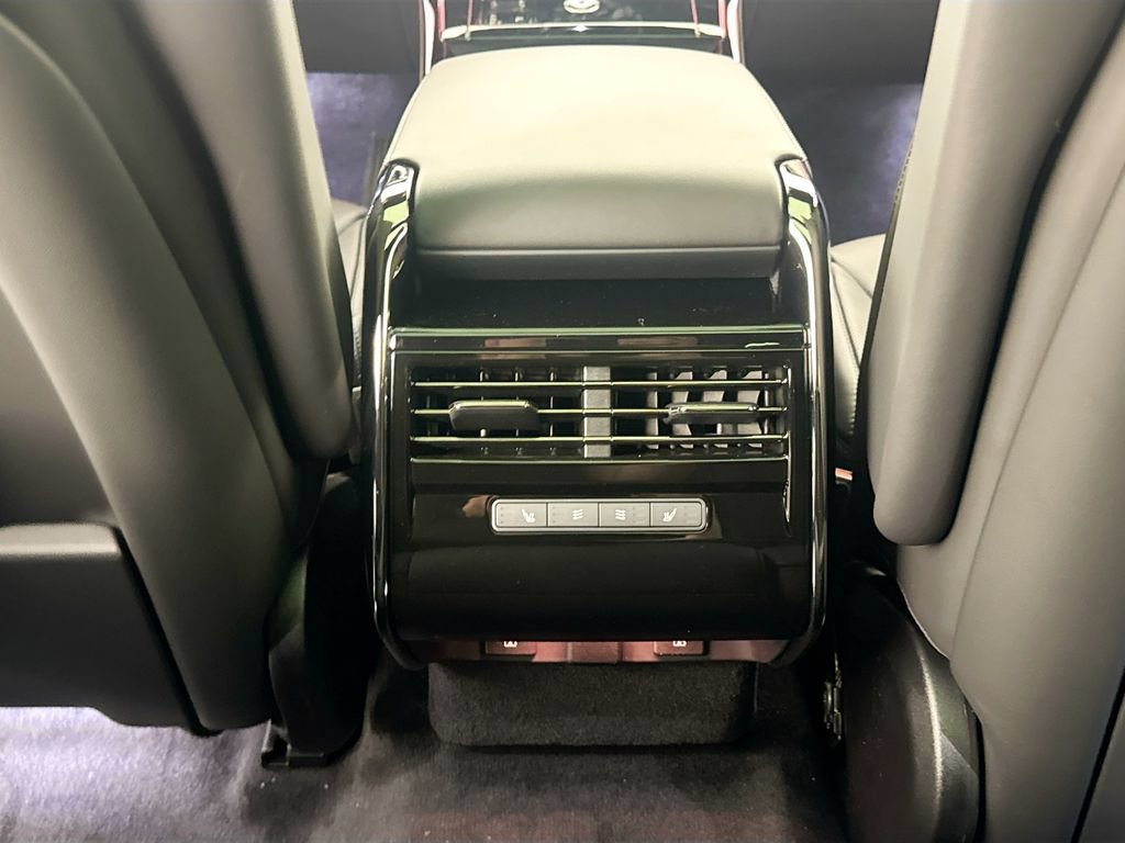 New 2026 Land Rover Range Rover Sport SE AWD/4WD image 25