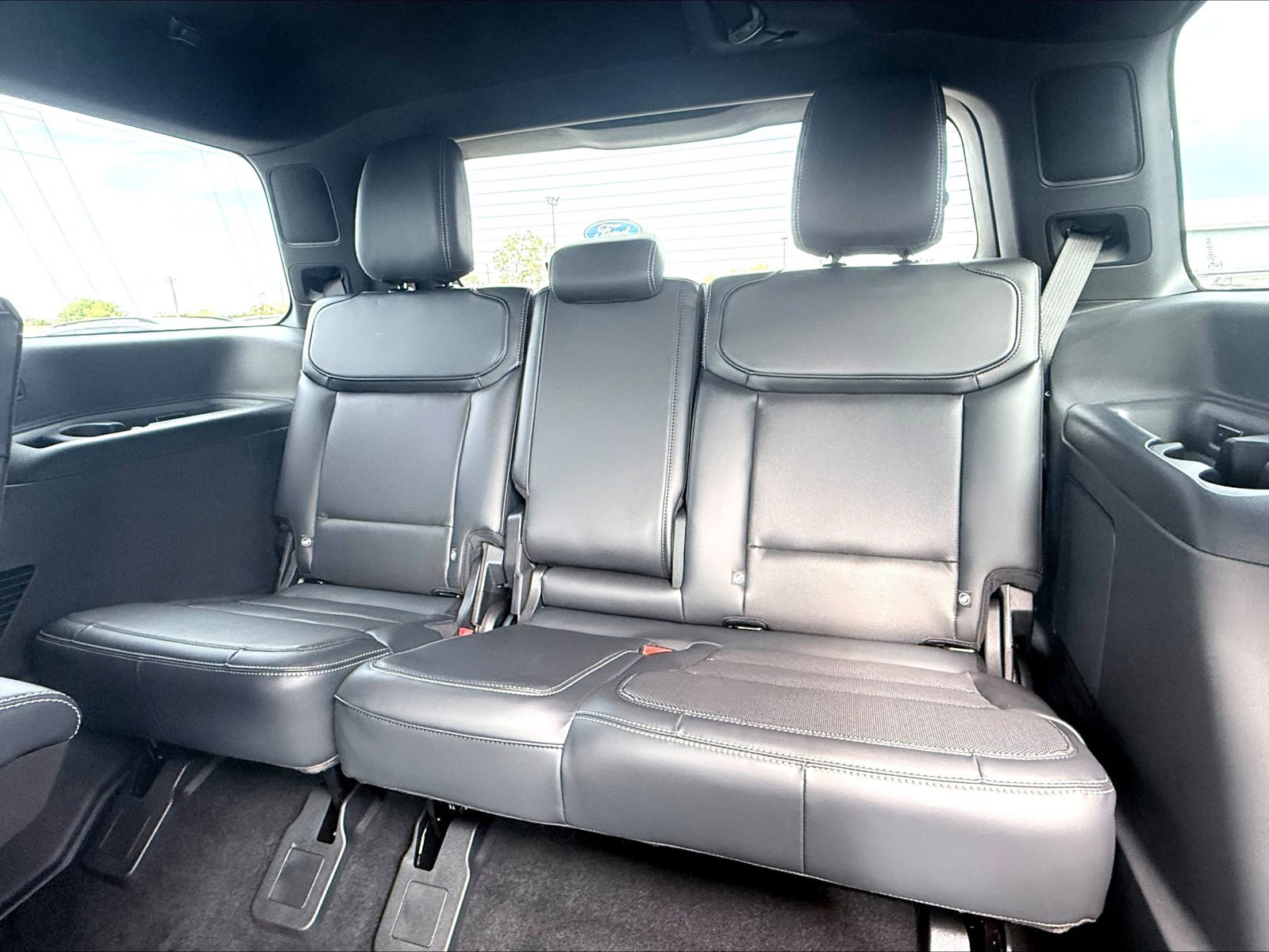 New 2027 Ford Expedition Platinum w/ Stealth Appearance Package AWD/4WD image 17