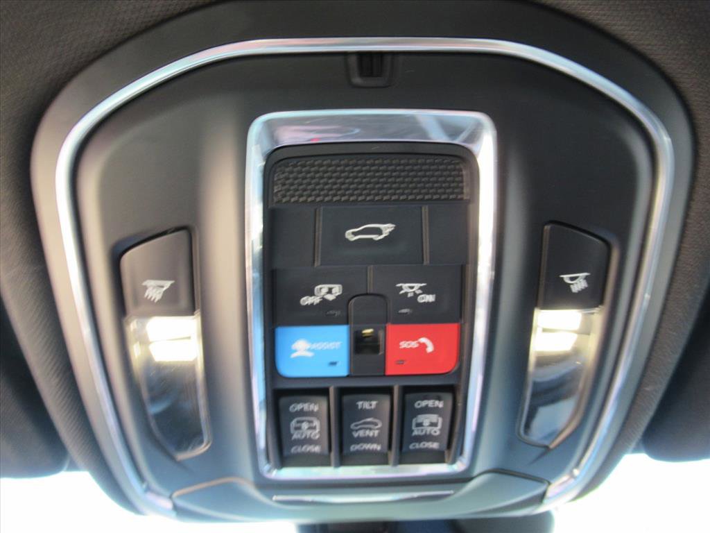 Used 2022 Jeep Grand Cherokee Limited 4xe image 23