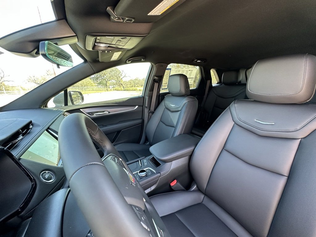 New 2026 Cadillac XT5 Luxury w/ LPO, Floor Liner Package image 14