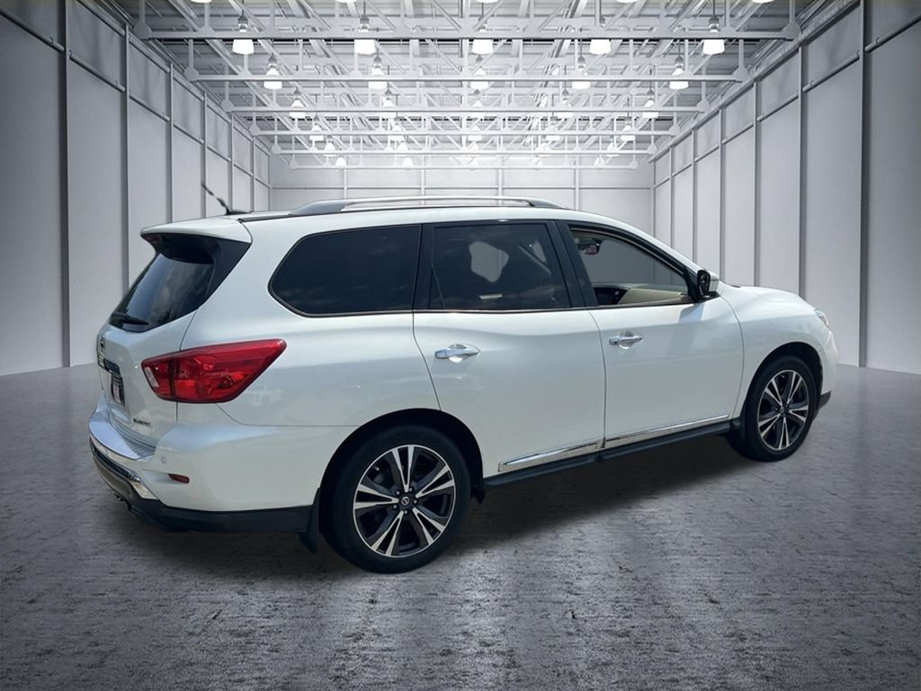 Used 2017 Nissan Pathfinder Platinum FWD image 13