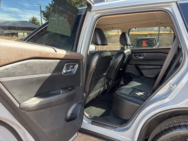 Used 2023 Nissan Rogue Platinum w/ Platinum Premium Package image 24