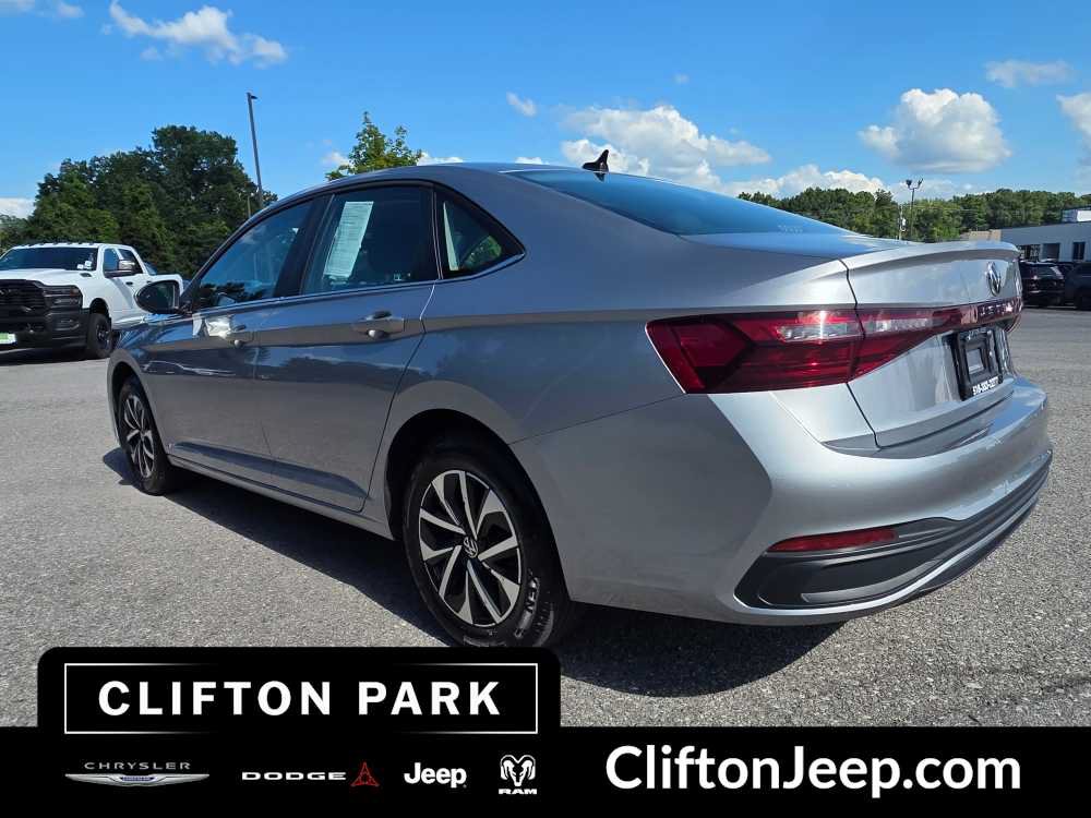 Used 2025 Volkswagen Jetta S FWD image 6