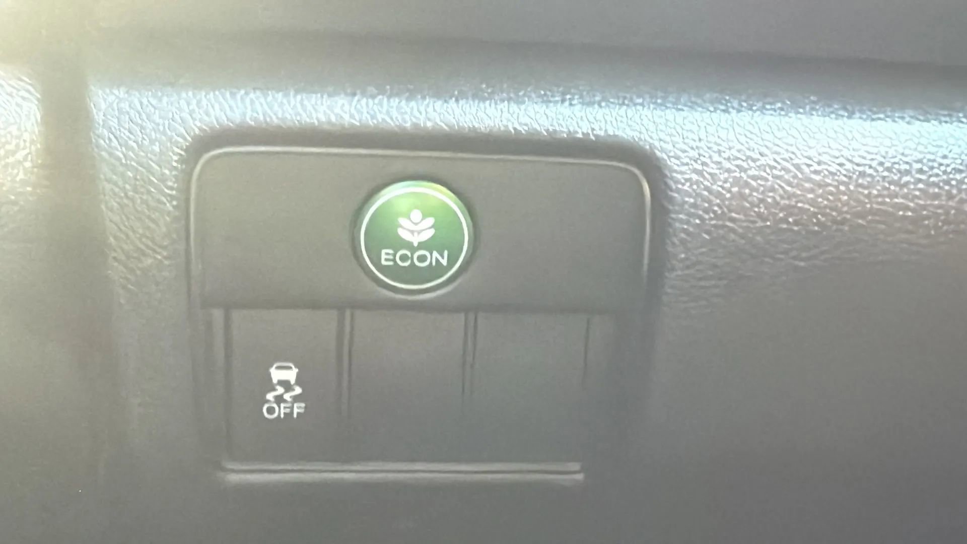 Used 2017 Honda Accord Sport image 15