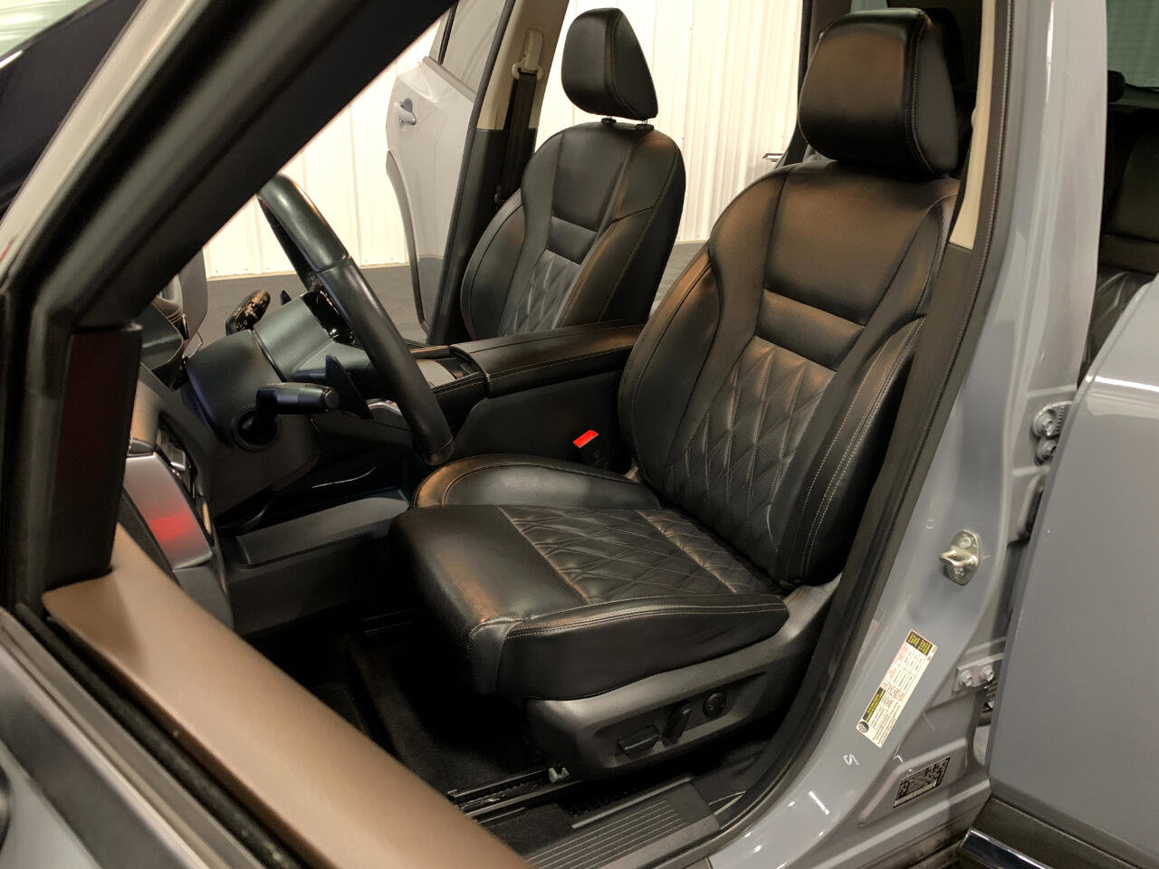 Used 2023 Nissan Rogue Platinum w/ Platinum Premium Package image 43