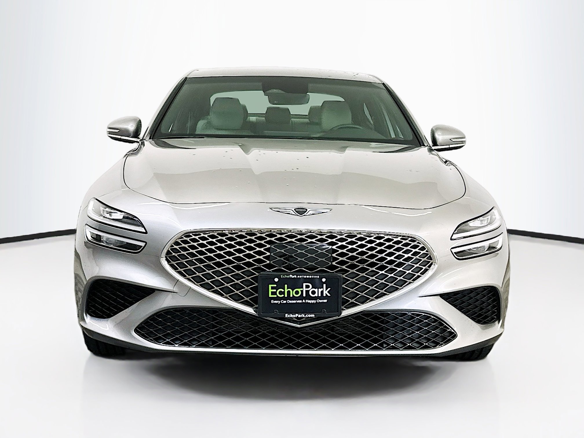 Used 2025 Genesis G70 2.5T image 2