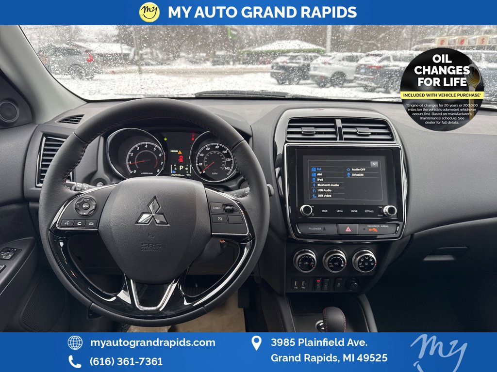 Used 2025 Mitsubishi Outlander Sport LE AWD/4WD image 15