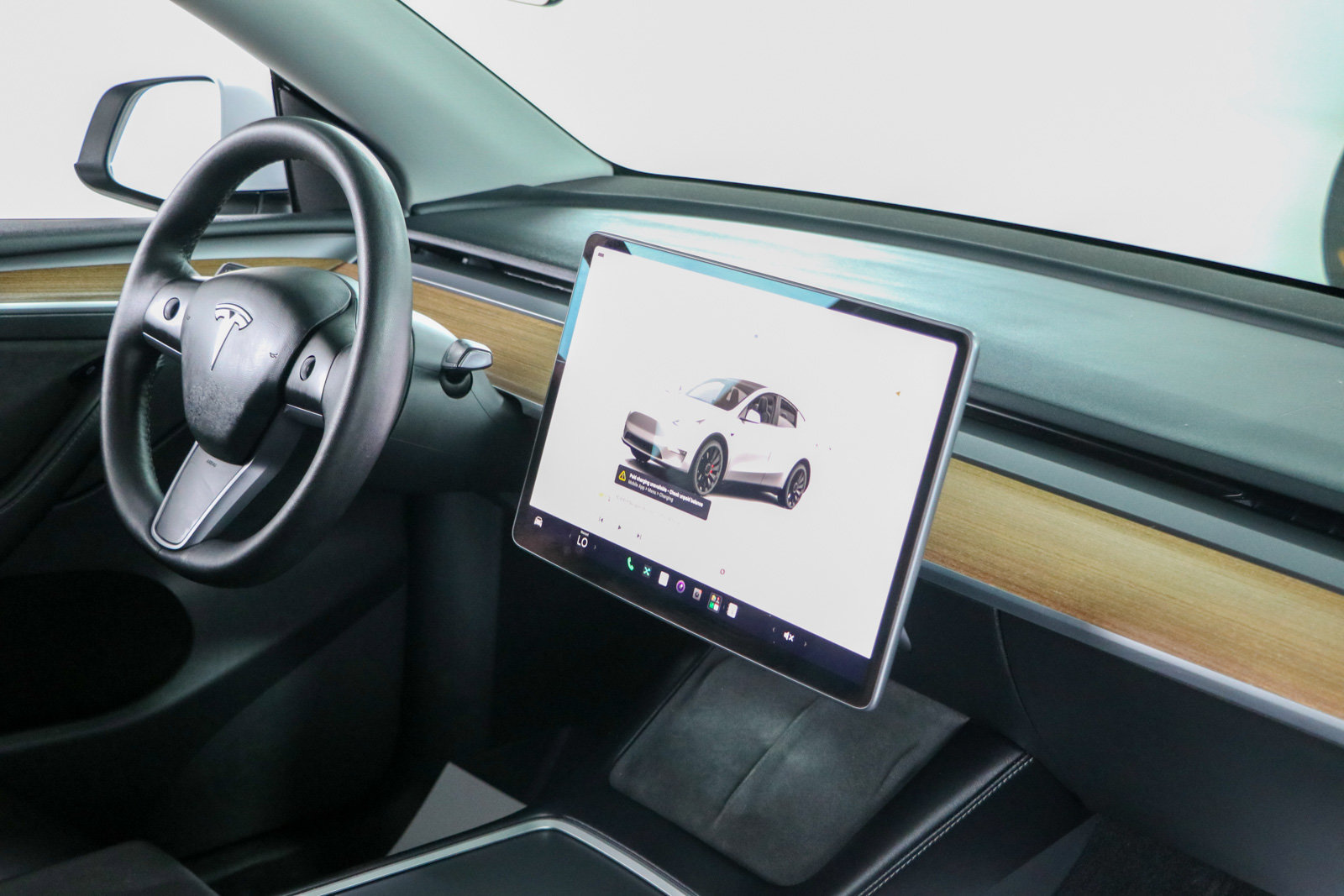 Used 2022 Tesla Model Y Performance AWD/4WD image 23