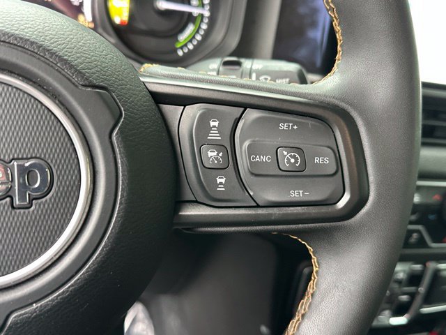Used 2024 Jeep Wrangler Unlimited w/ Convenience Group AWD/4WD image 8