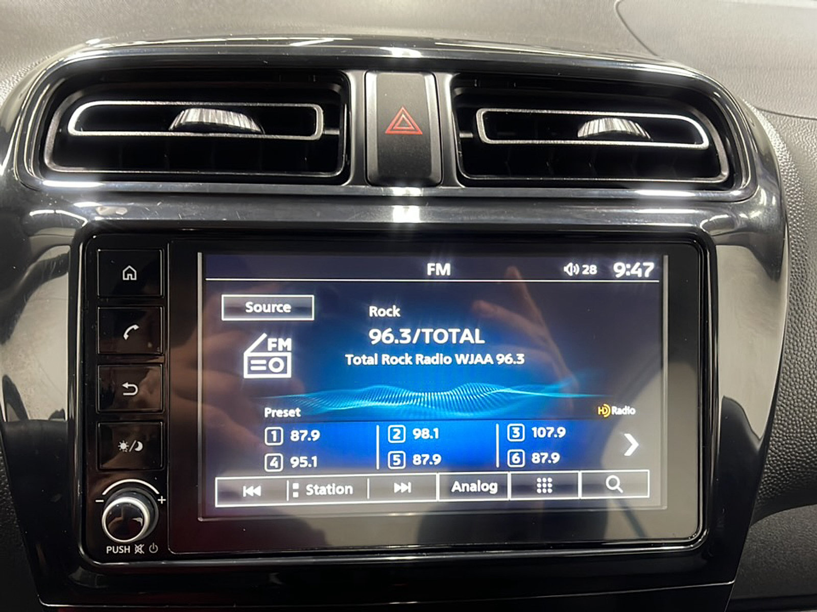Used 2024 Mitsubishi Mirage G4 ES FWD image 8