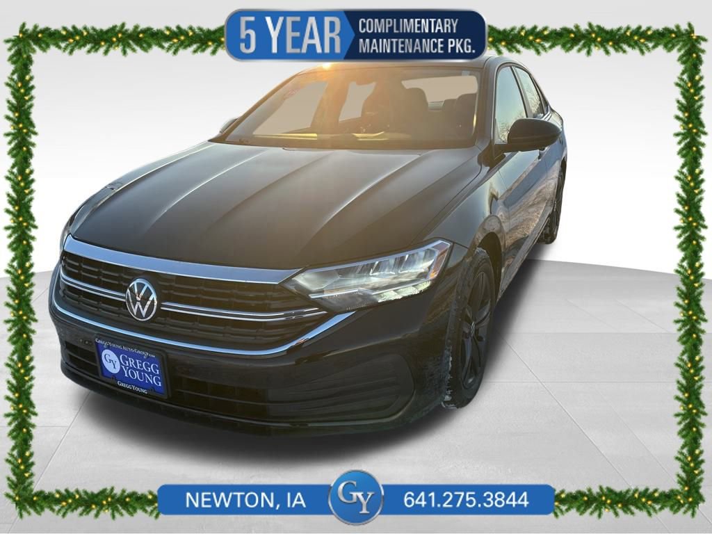 Used 2024 Volkswagen Jetta SE w/ Panoramic Sunroof Package image 1