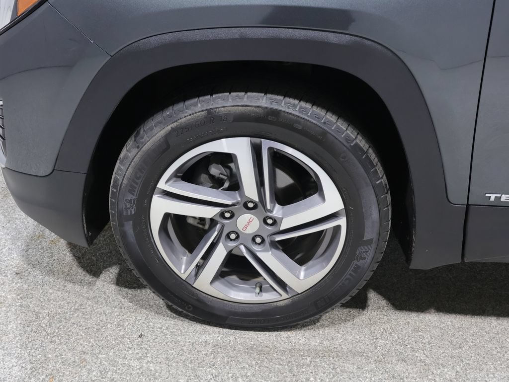 Used 2021 GMC Terrain SLT w/ Infotainment Package II AWD/4WD image 9