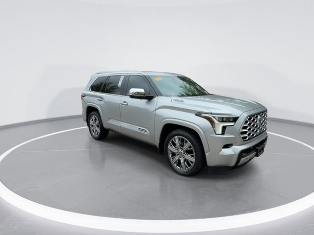 Used 2024 Toyota Sequoia Capstone RWD image 2