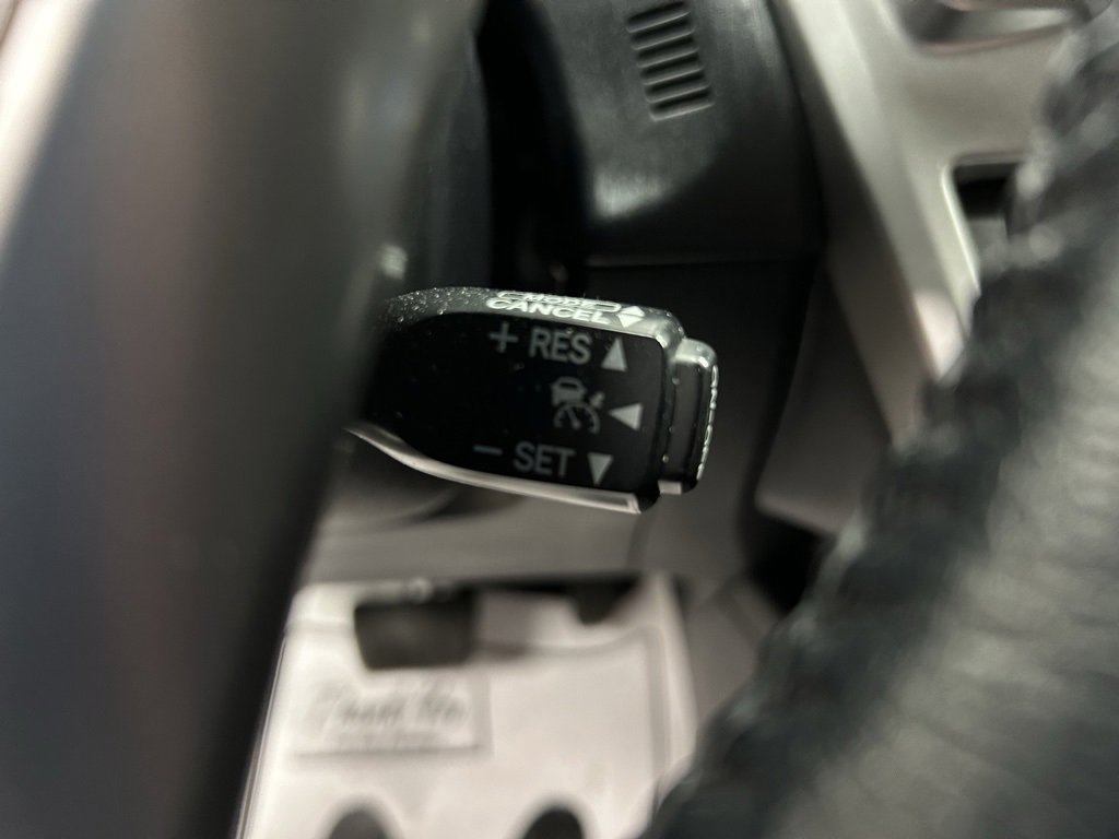 Used 2016 Toyota Prius V Five image 12