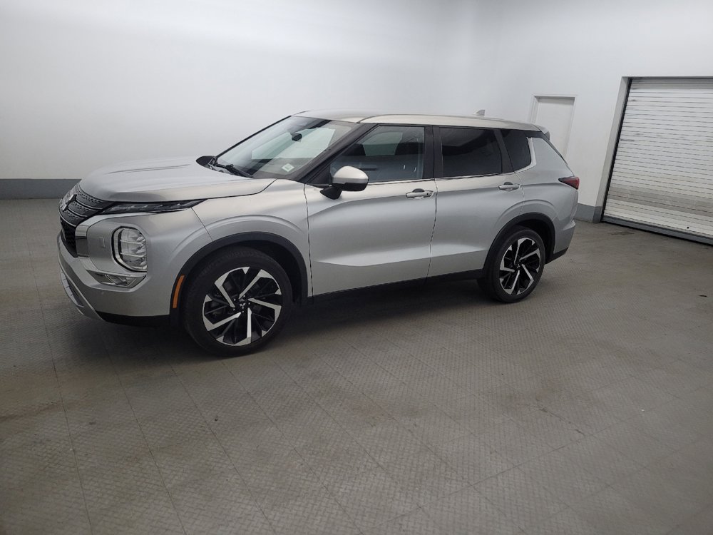 Used 2022 Mitsubishi Outlander SE AWD/4WD image 2