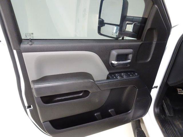 Used 2019 Chevrolet Silverado 2500 4x4 Double Cab image 21