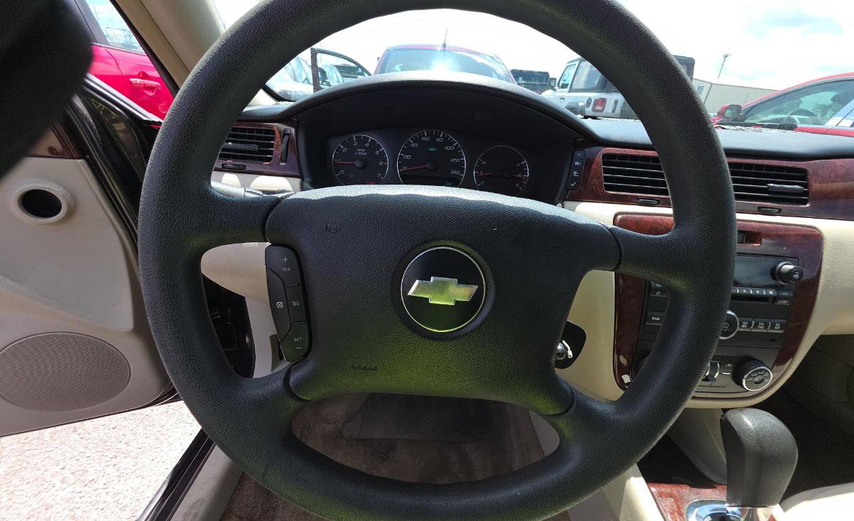 Used 2009 Chevrolet Impala LT image 10