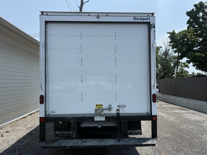 Used 2025 Ford E-450 and Econoline 450 Super Duty w/ Power Equipment Group RWD image 3