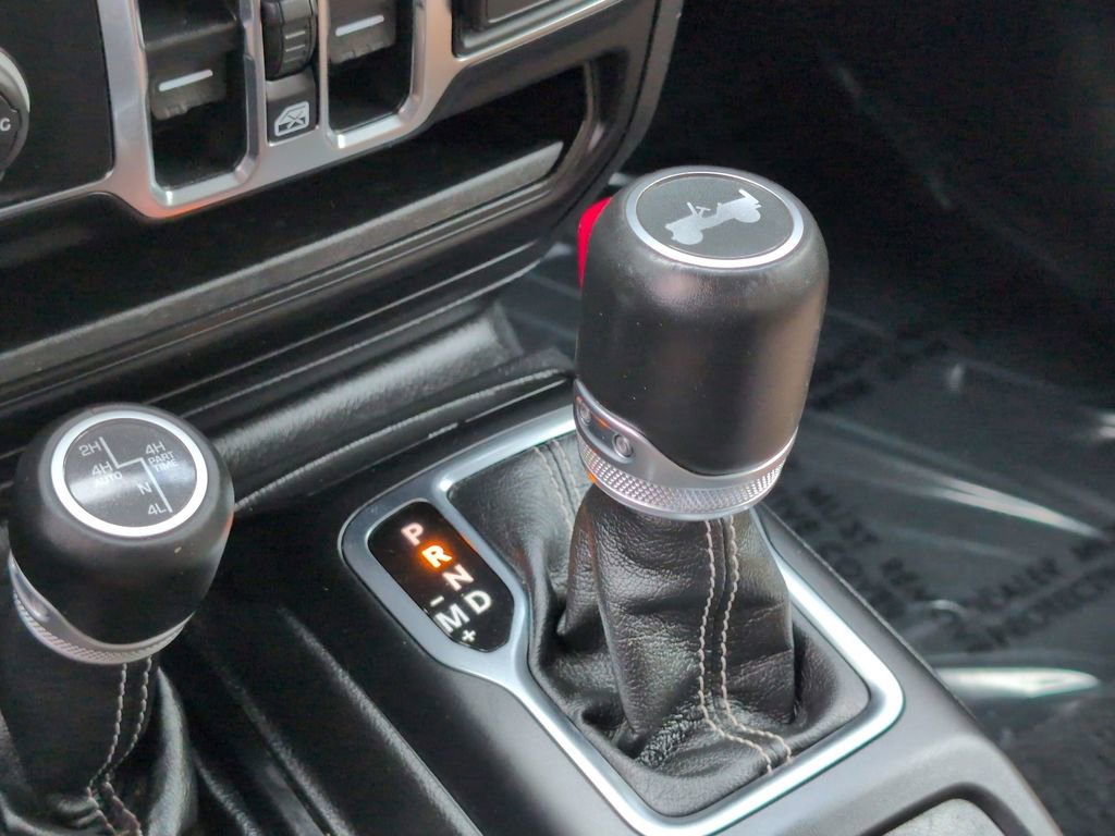 Certified 2021 Jeep Wrangler Unlimited Sahara w/ Cold Weather Group image 26