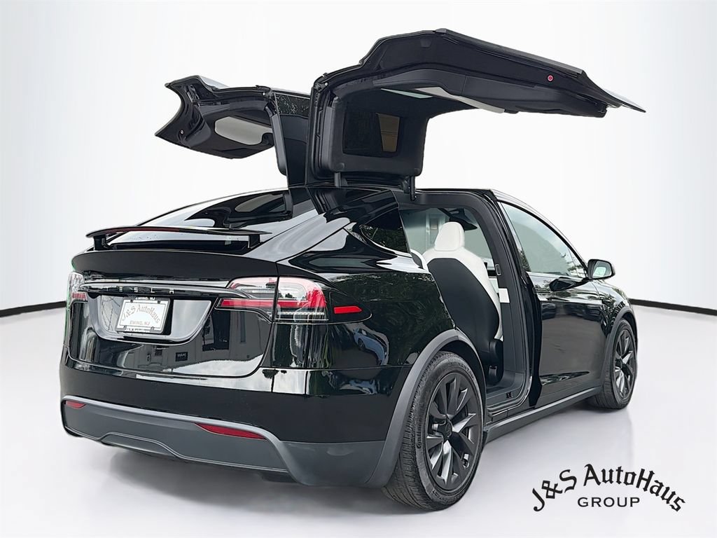 Used 2024 Tesla Model X AWD/4WD image 7
