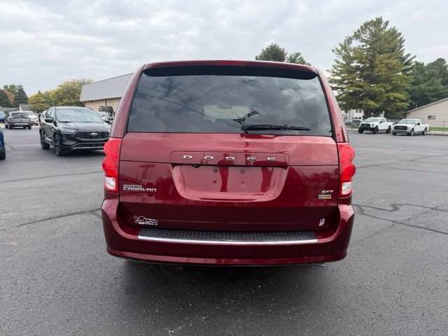 Used 2018 Dodge Grand Caravan SXT FWD image 13