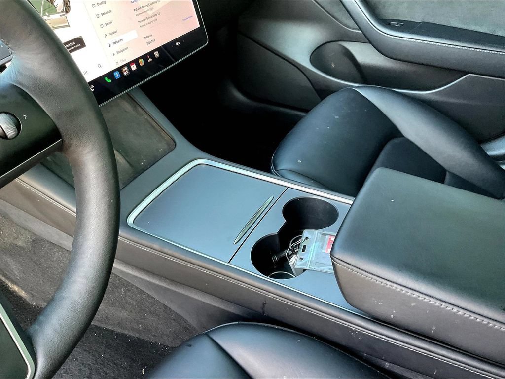 Used 2021 Tesla Model 3 Standard Range Plus RWD image 17