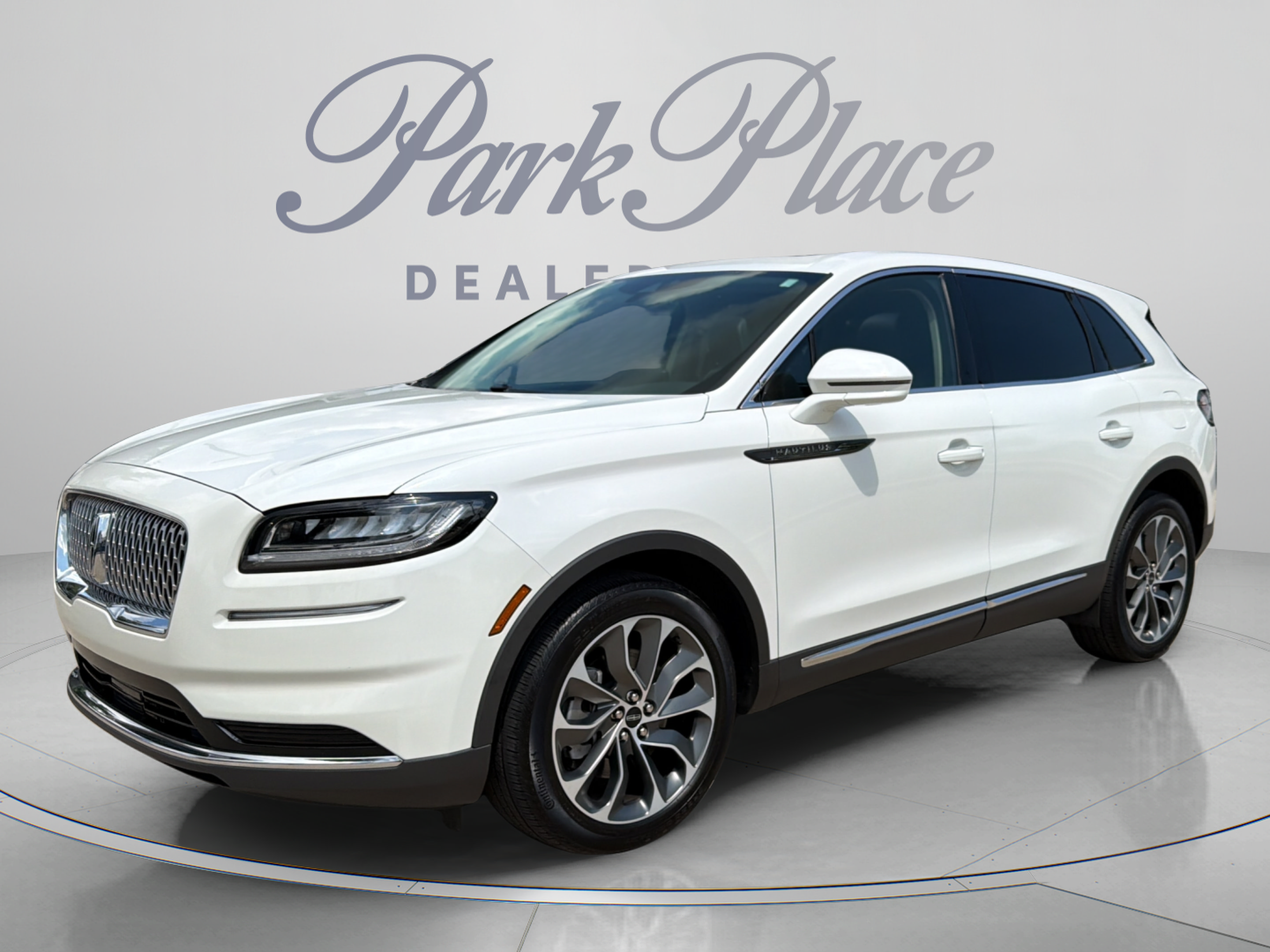 Used 2023 Lincoln Nautilus Reserve AWD/4WD video 1