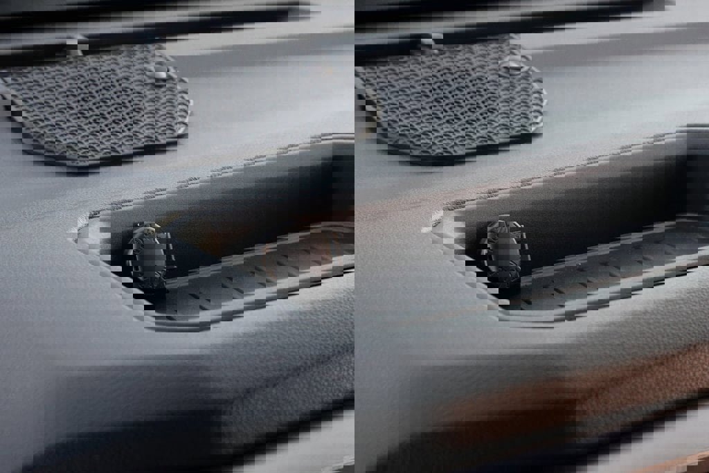 Used 2022 Toyota Tundra SR5 w/ SR5 Convenience Package image 29