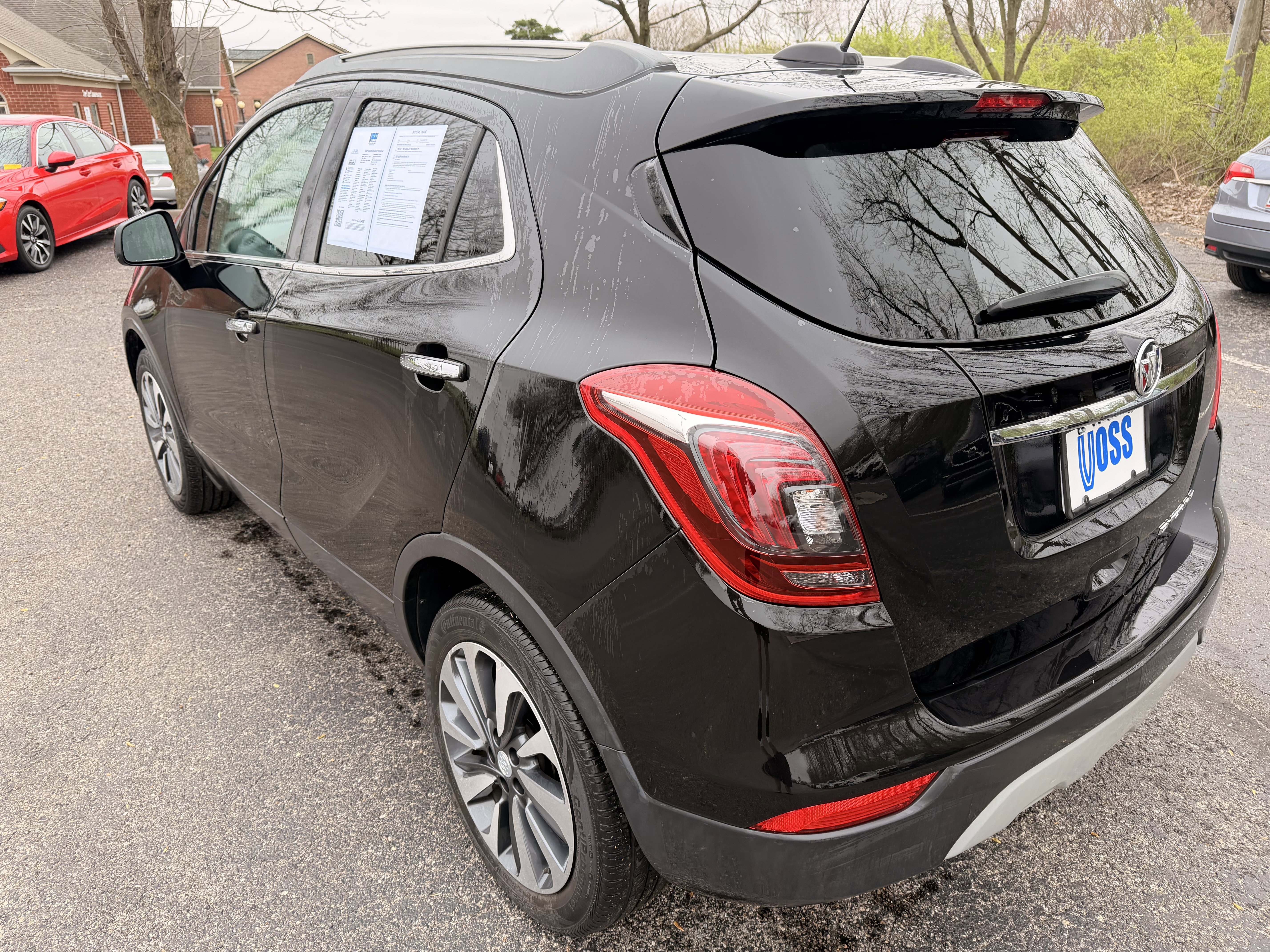 Used 2021 Buick Encore Preferred w/ Safety Package FWD image 5