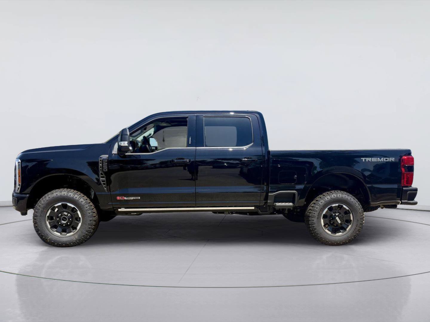 New 2026 Ford F250 Lariat w/ Chrome Package AWD/4WD image 2