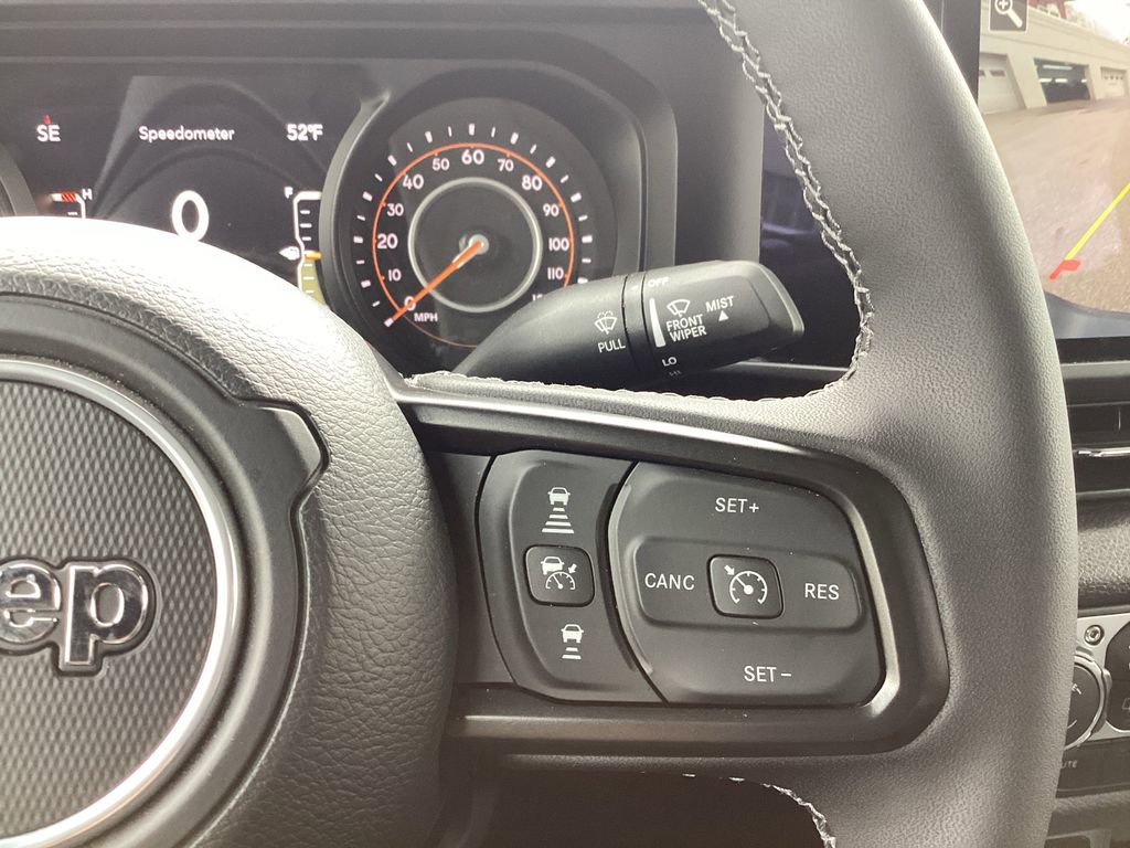 Used 2025 Jeep Gladiator Willys image 38