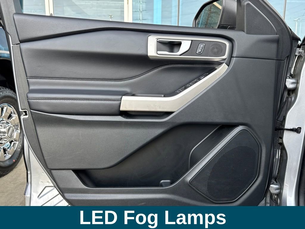 Used 2022 Ford Explorer XLT w/ Equipment Group 202A image 15