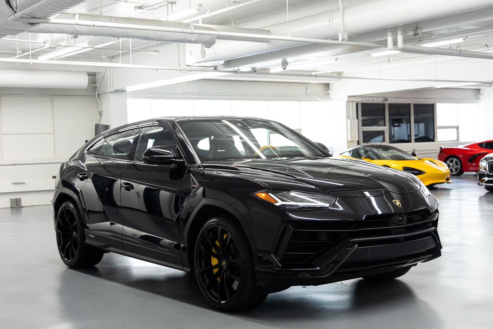 Used 2024 Lamborghini Urus S AWD/4WD image 7