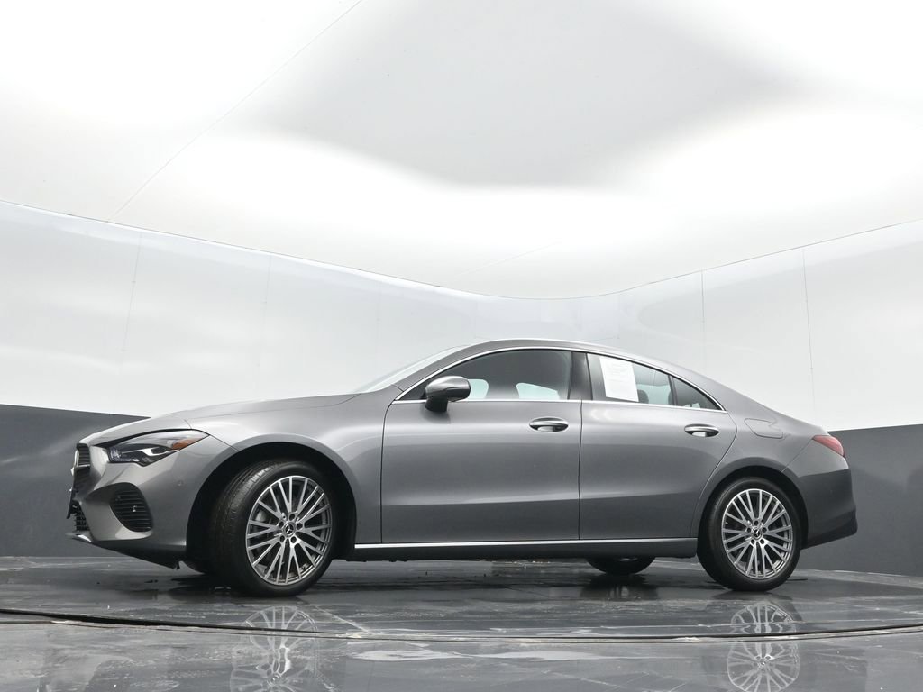 Used 2025 Mercedes-Benz CLA 250 4MATIC image 33