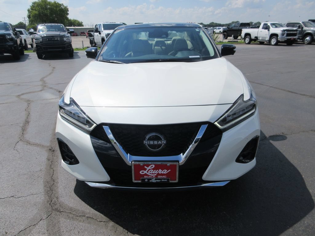 Used 2023 Nissan Maxima Platinum w/ Sport Mat Group FWD image 11