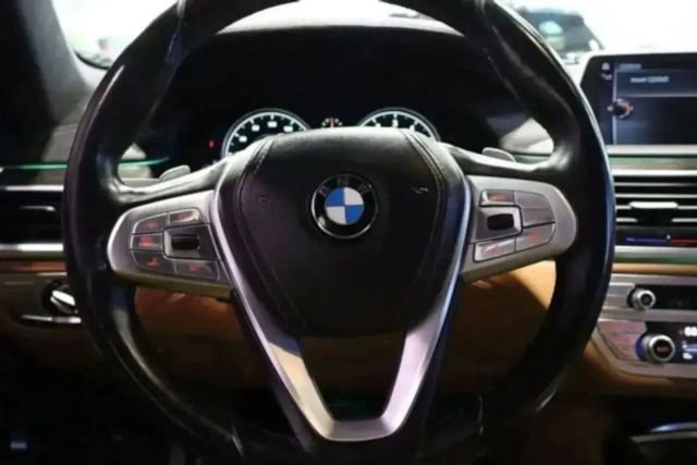 Used 2016 BMW 750i xDrive AWD/4WD image 49