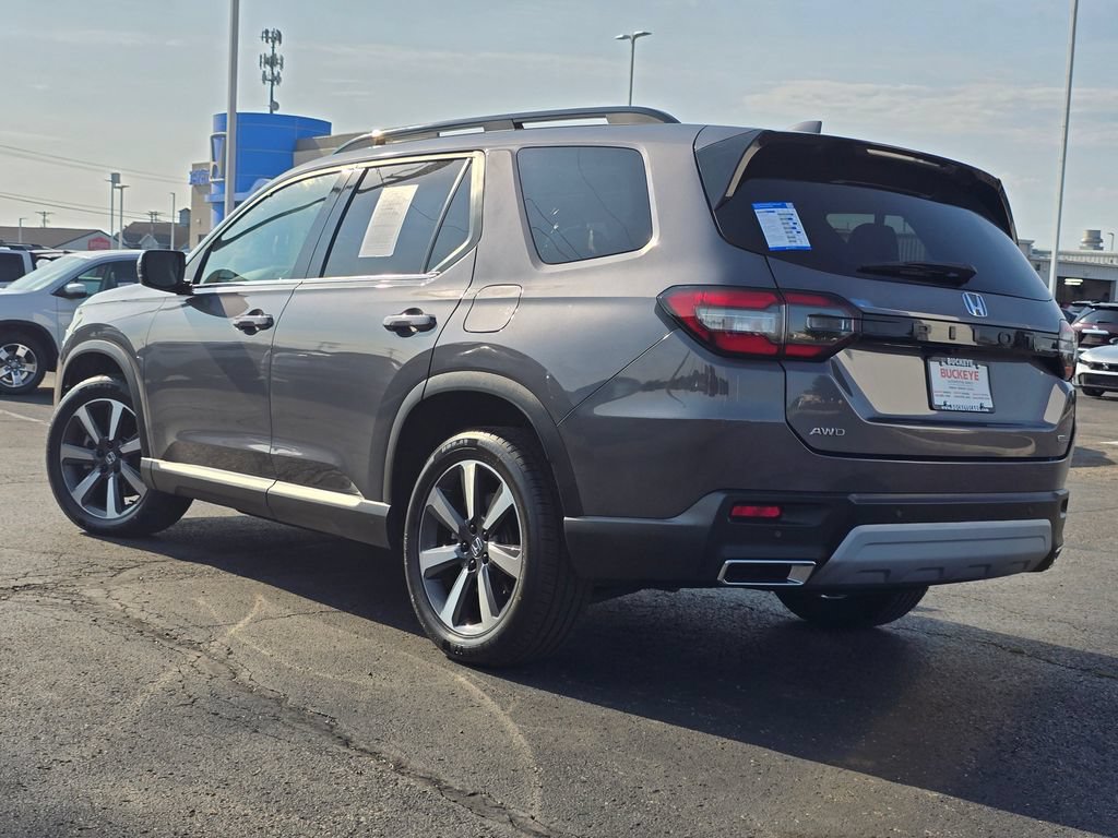 Certified 2023 Honda Pilot Touring image 6