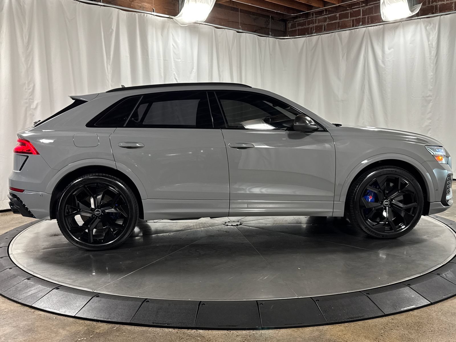 Used 2022 Audi RS Q8 AWD/4WD image 6