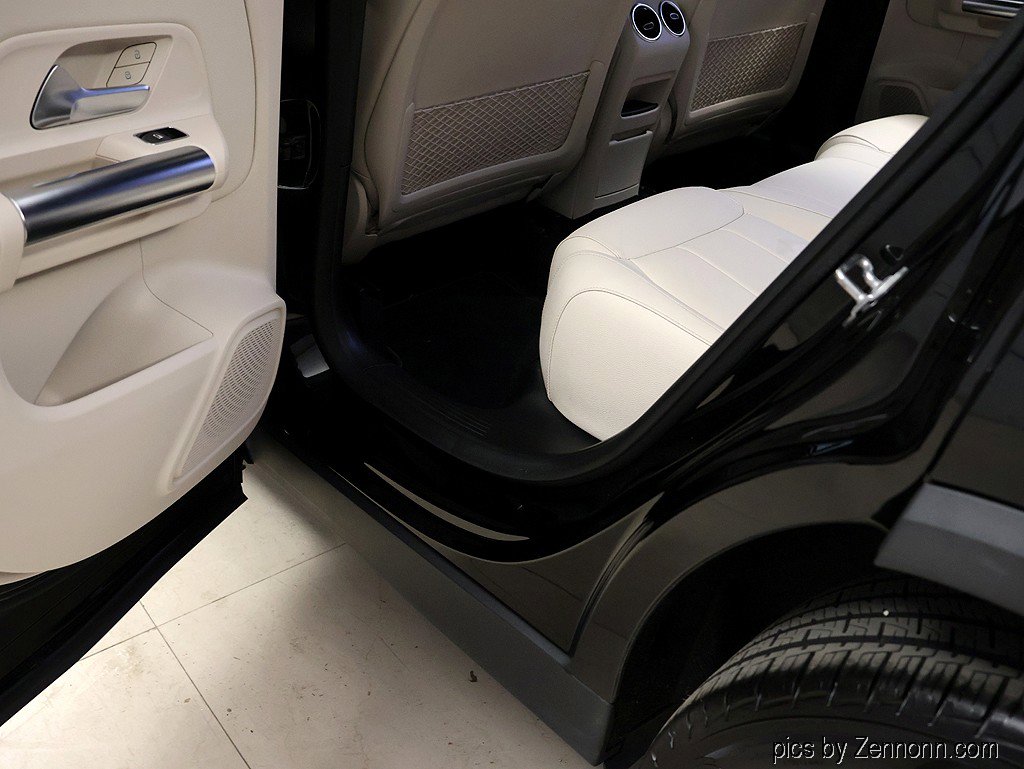 Used 2021 Mercedes-Benz GLA 250 4MATIC image 29