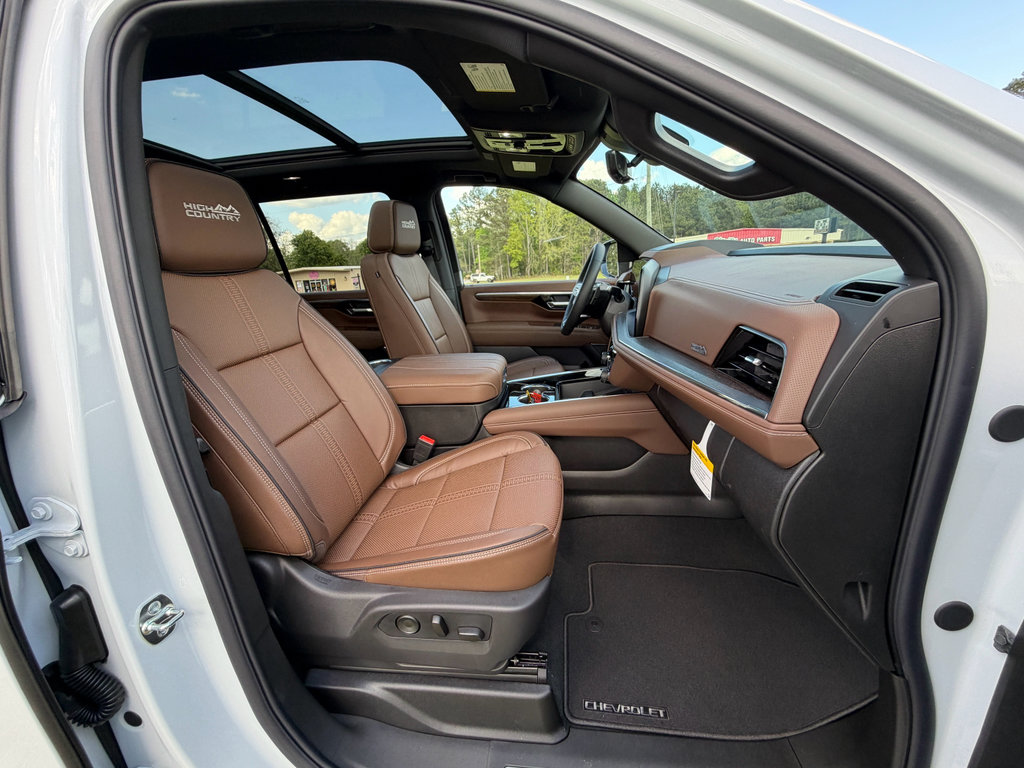 New 2026 Chevrolet Suburban High Country image 33
