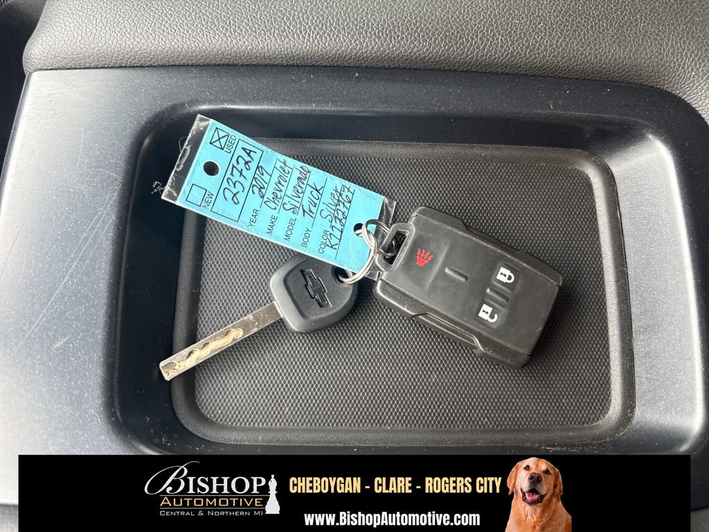 Used 2019 Chevrolet Silverado 1500 LT AWD/4WD image 22